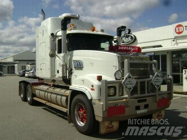 Mack Superliner Седельные тягачи