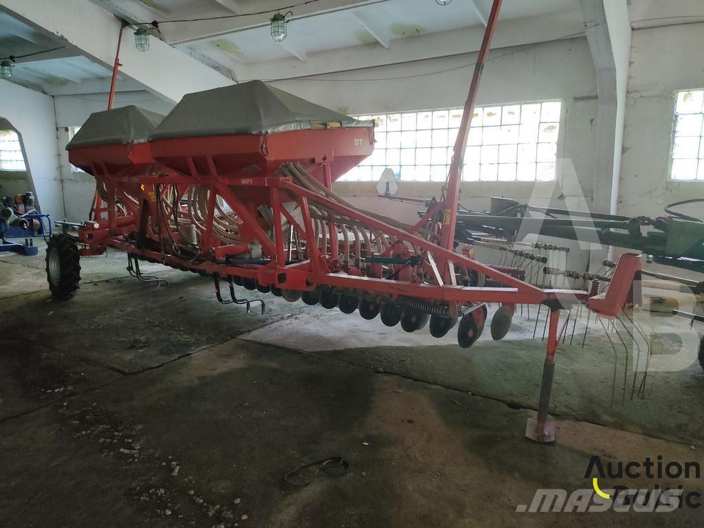 Kverneland DT-6 Сеялки