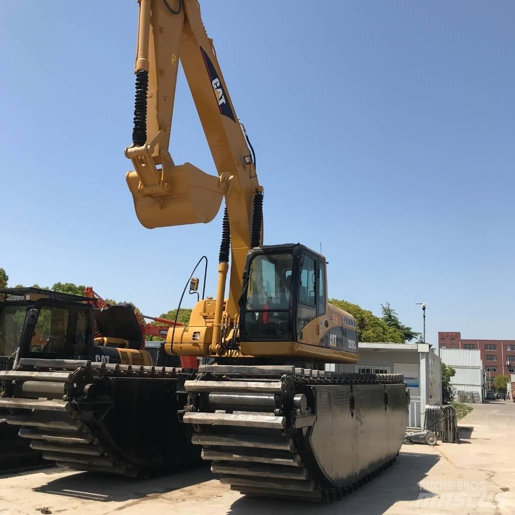 CAT 320 C L Экскаваторы-амфибии