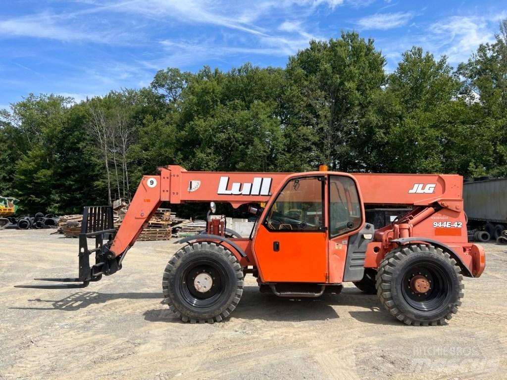 Lull 944E-42 Телескопические погрузчики