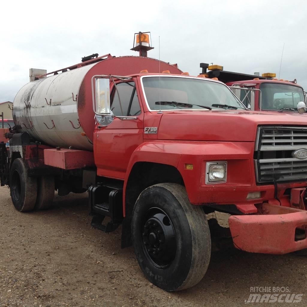 Ford F 700 Автобетоносмесители