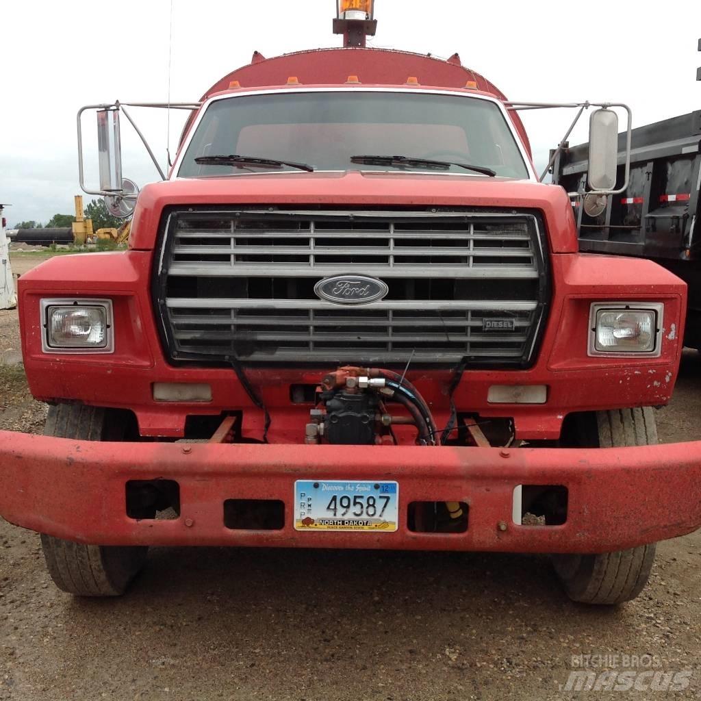 Ford F 700 Автобетоносмесители