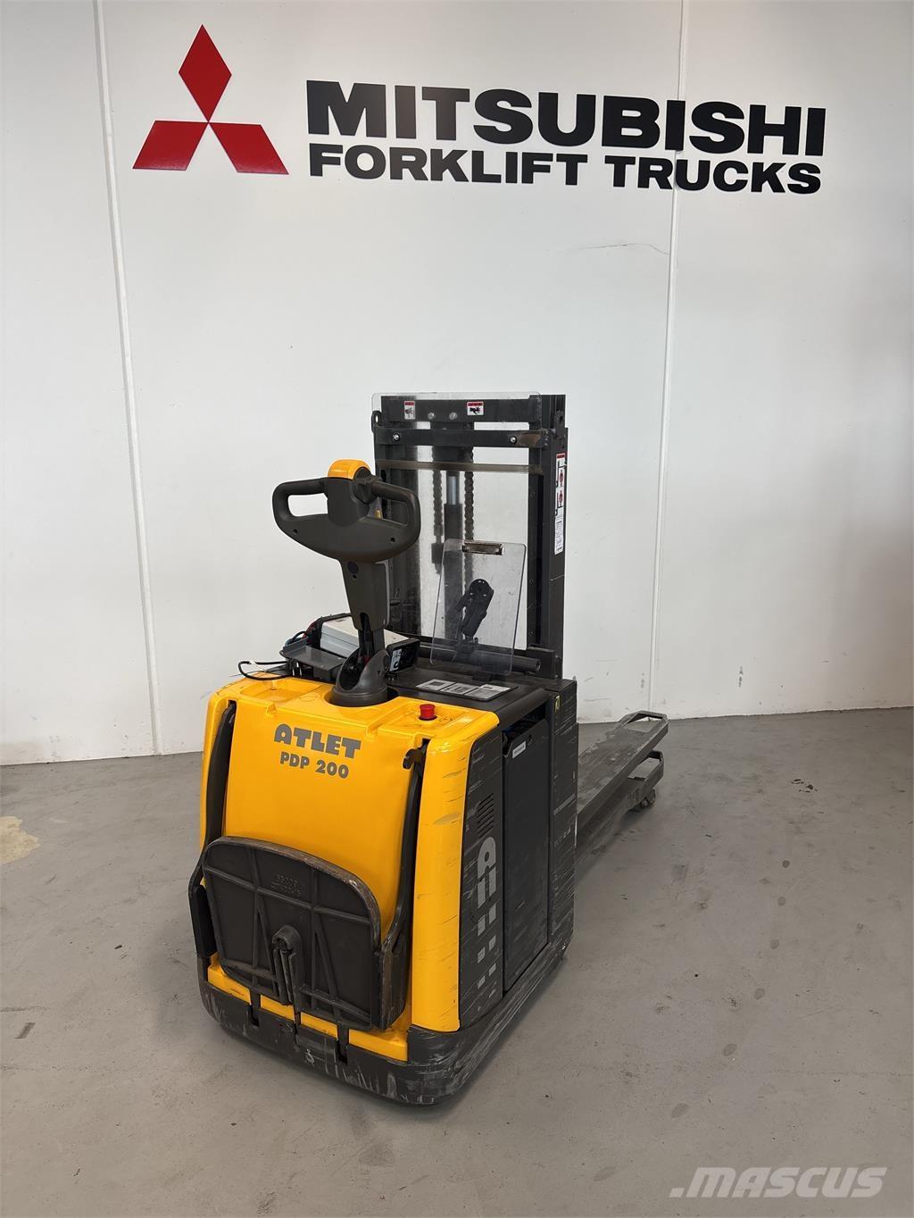 Atlet PDP200 Самоходные электроштабелёры