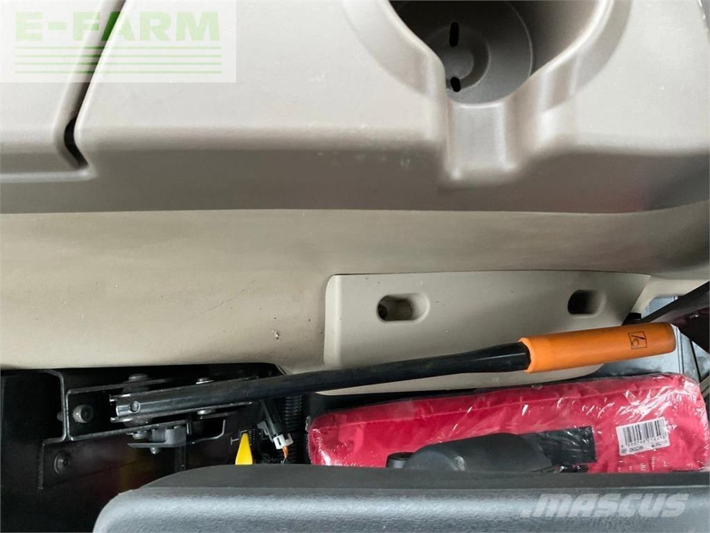 John Deere 5058E Трактора