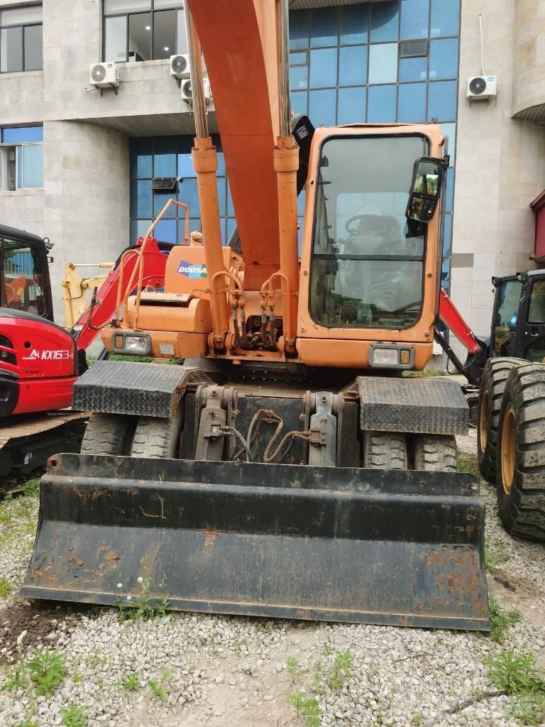 Doosan DH 210 W-7 Колёсные экскаваторы
