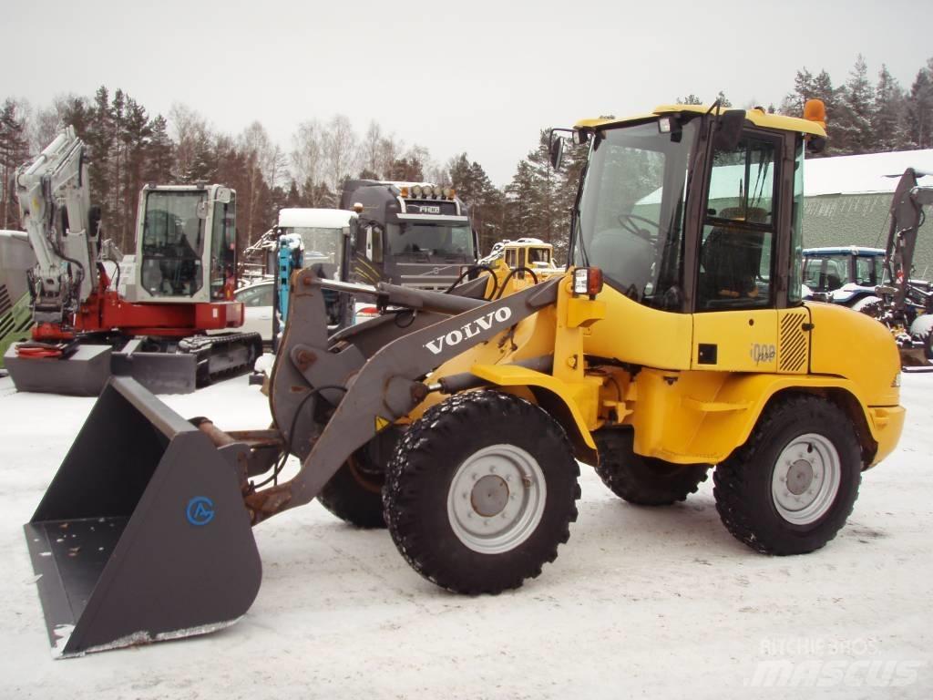 Volvo L 30 B Pro Фронтальные погрузчики