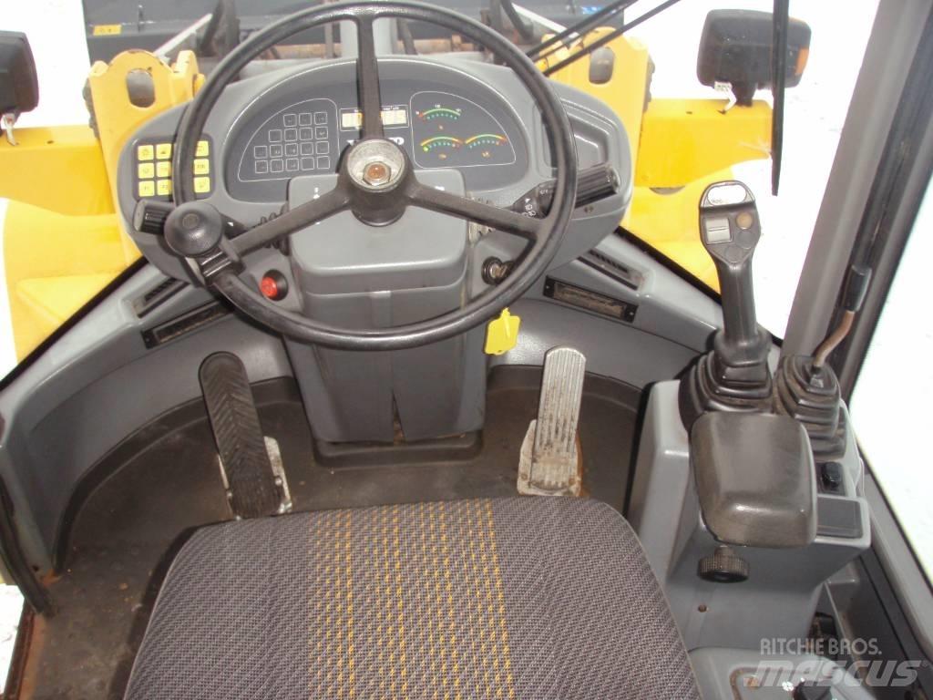 Volvo L 30 B Pro Фронтальные погрузчики