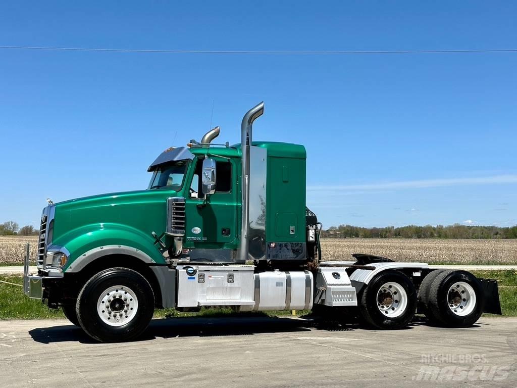 Mack TD713 Специальные грузовики