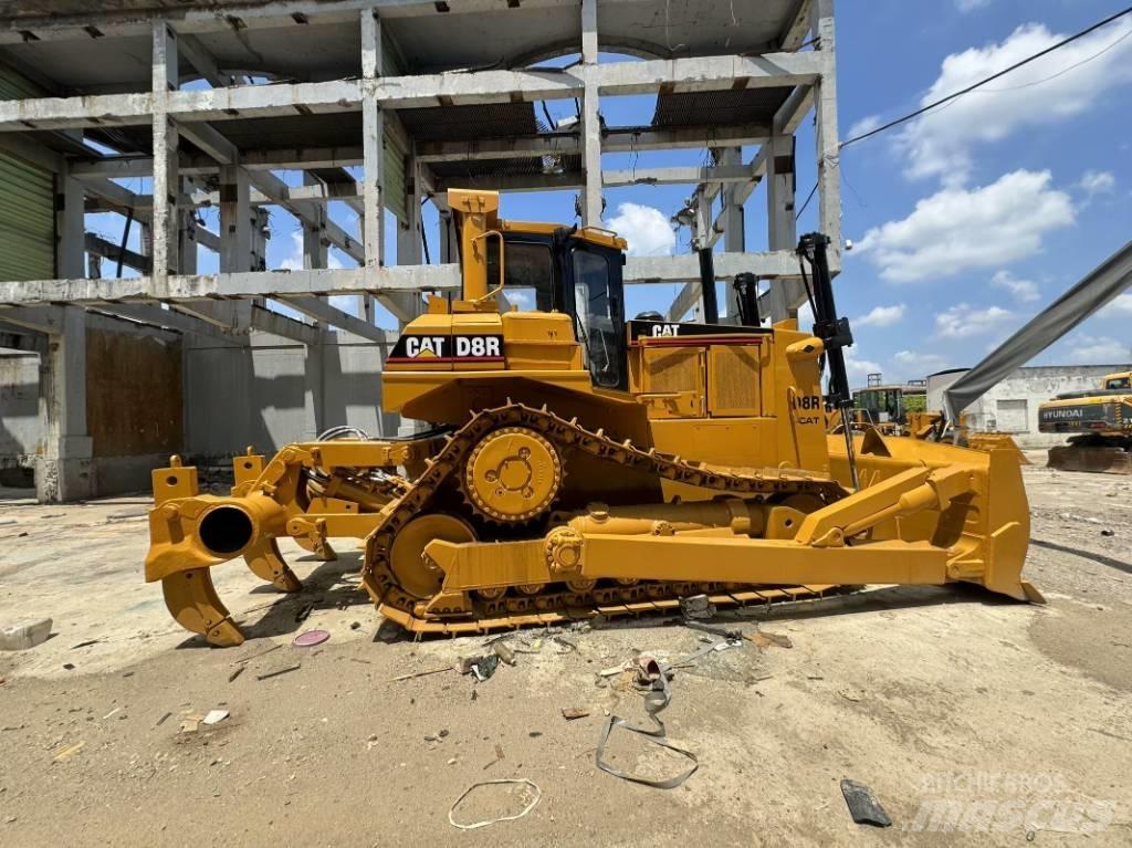 CAT D 7 R Гусеничные бульдозеры