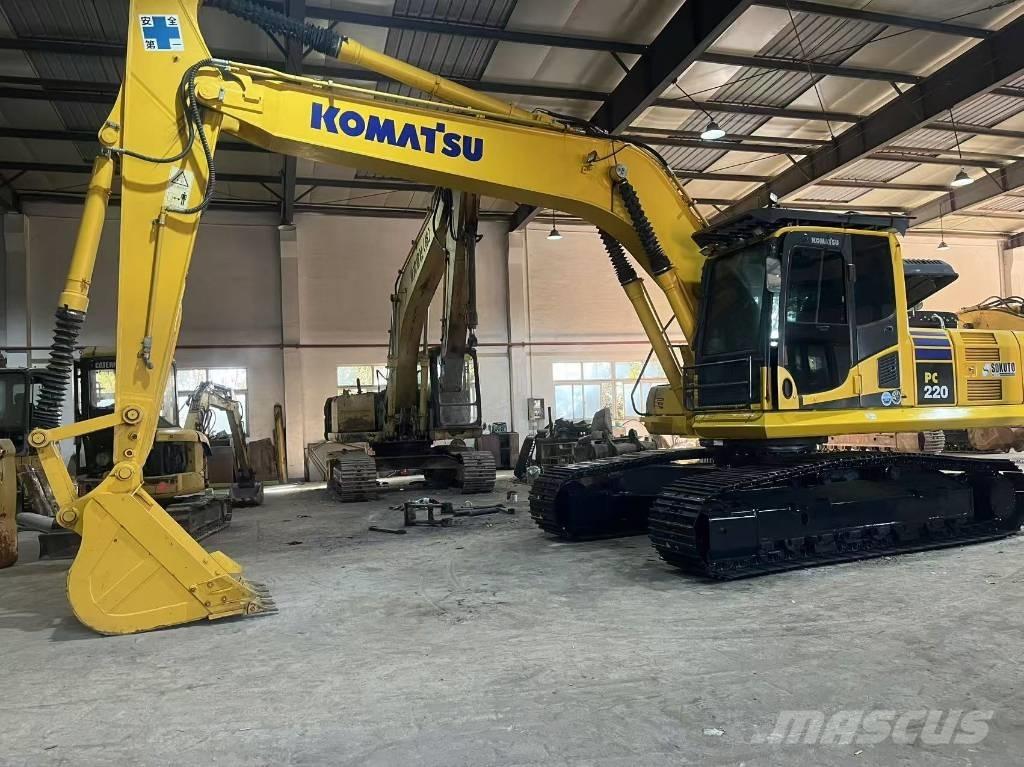 Komatsu PC 220-8N1 Гусеничные экскаваторы