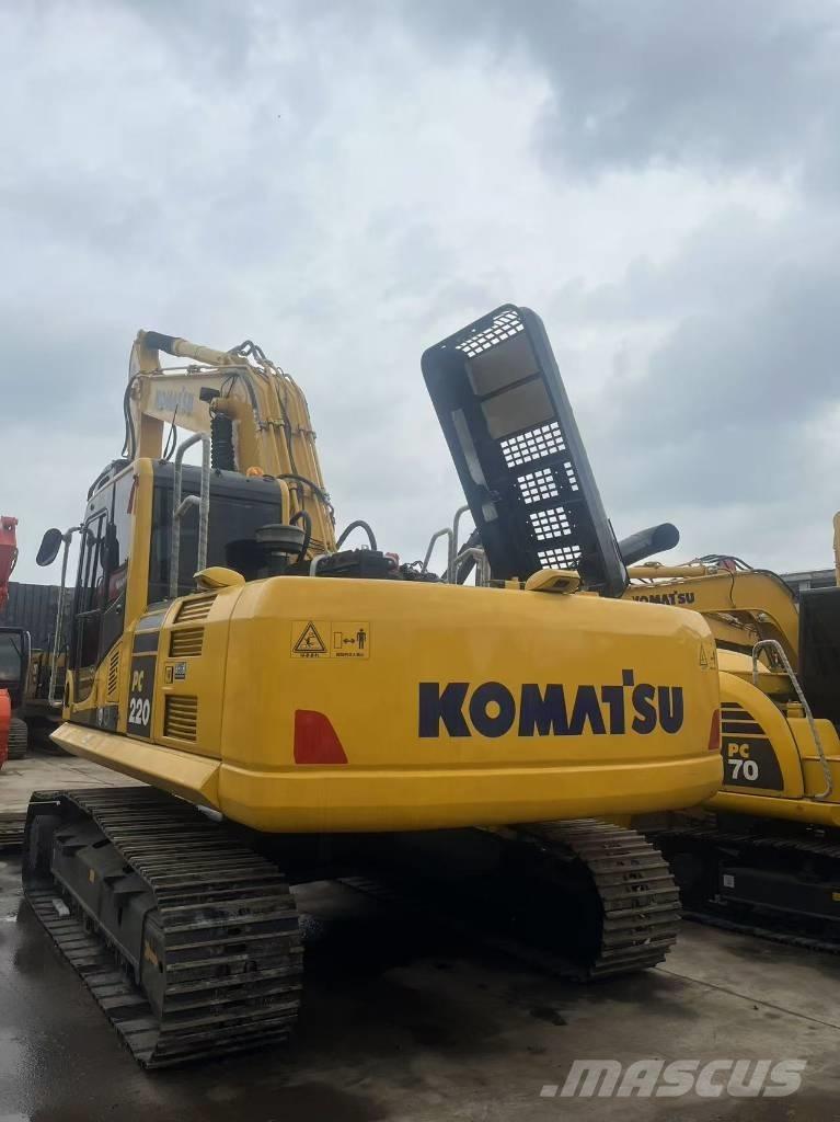 Komatsu PC 220-8N1 Гусеничные экскаваторы