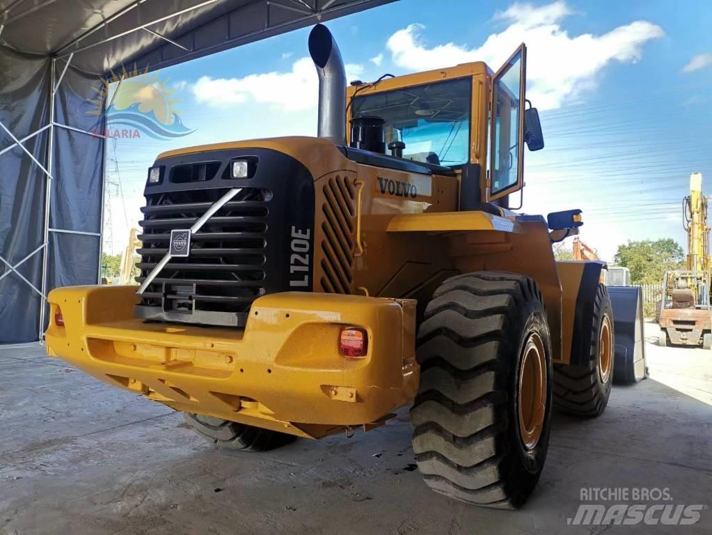 Volvo L 120 E Фронтальные погрузчики