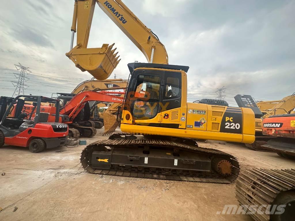 Komatsu PC 220-8 Гусеничные экскаваторы