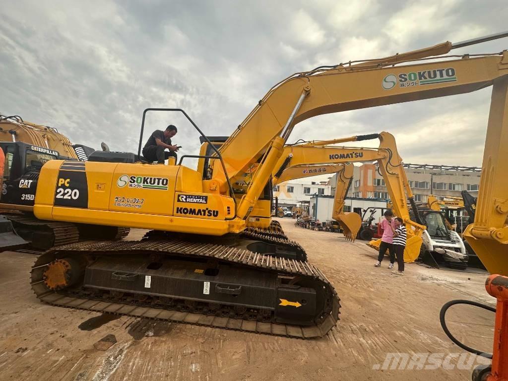 Komatsu PC 220-8 Гусеничные экскаваторы