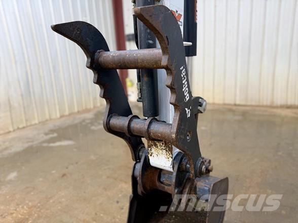 Bobcat E35 Мини-экскаваторы