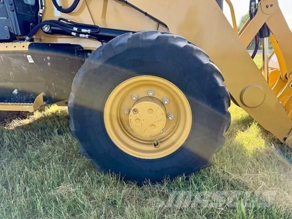 CAT 416 Экскаваторы-погрузчики