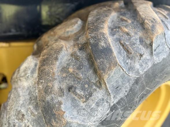 CAT 420D IT Экскаваторы-погрузчики