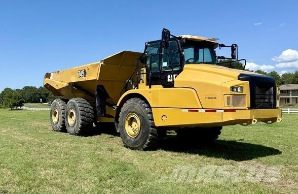 CAT 745 Шарнирно-сочленённые самосвалы