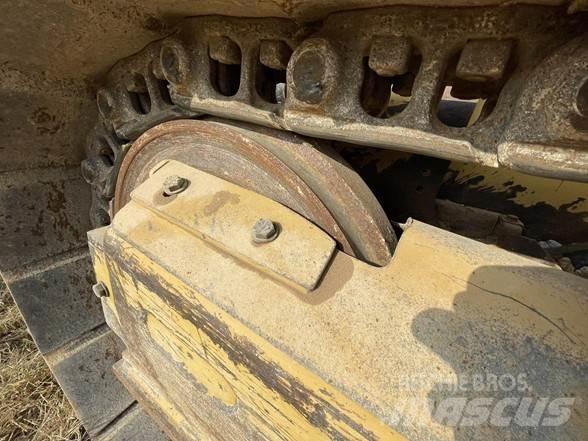 CAT D3K2 XL Гусеничные бульдозеры
