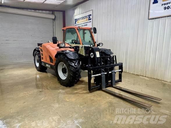 JLG 823 Телескопические погрузчики