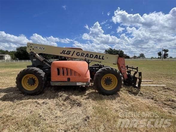 JLG G6-42A Телескопические погрузчики
