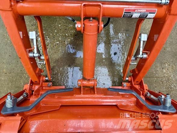 Kubota BX23 Экскаваторы-погрузчики
