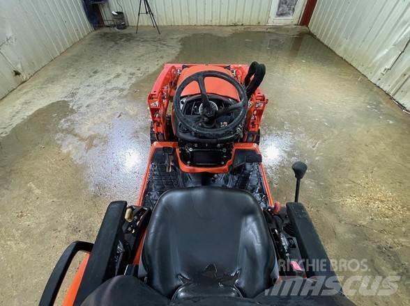 Kubota BX23S Экскаваторы-погрузчики