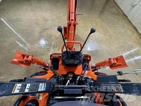 Kubota BX23S Экскаваторы-погрузчики