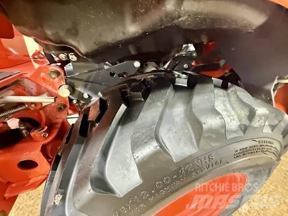 Kubota BX23S Экскаваторы-погрузчики