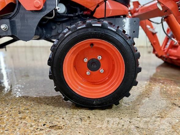 Kubota BX23S Экскаваторы-погрузчики