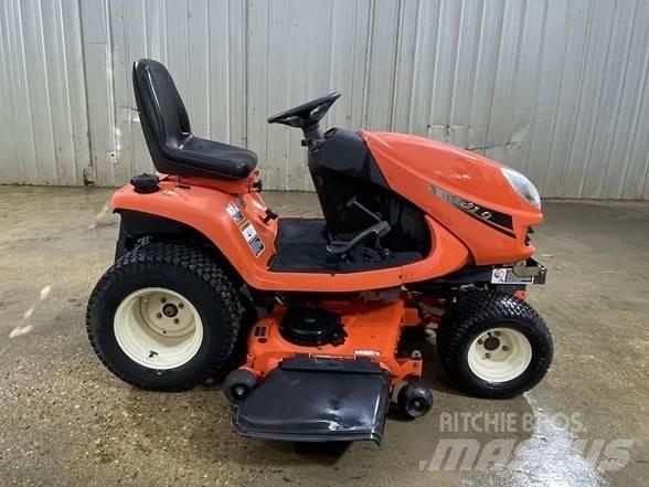 Kubota GR2110 Самоходные газонокосилки