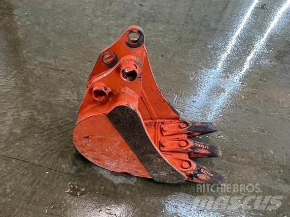 Kubota K7760 Ковши