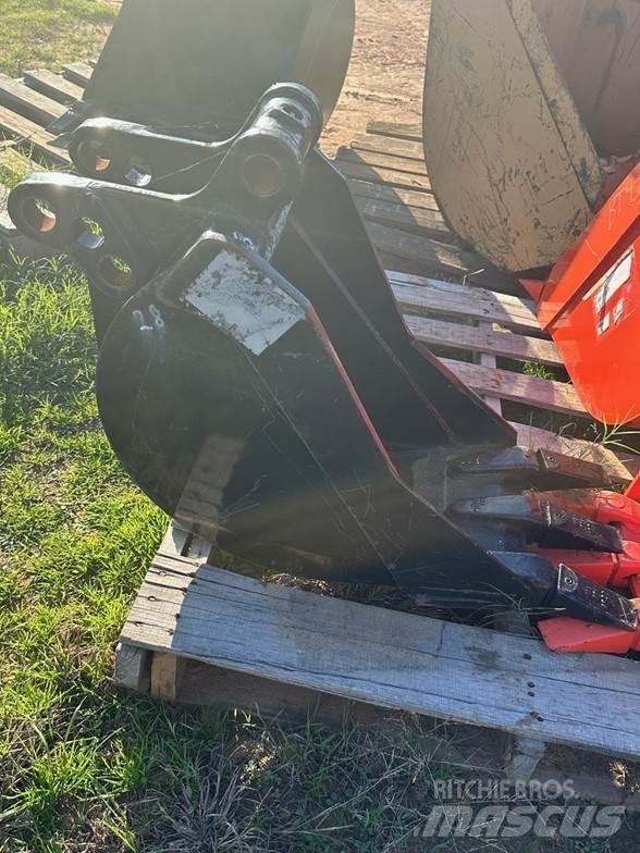 Kubota L5415A Ковши