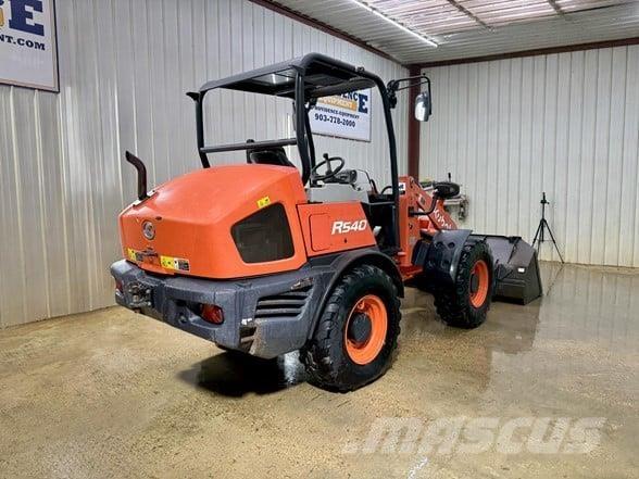 Kubota R540 Фронтальные погрузчики
