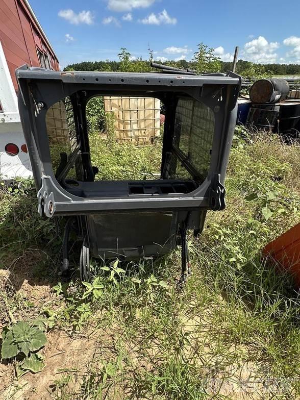 Kubota SVL Кабины и интерьер