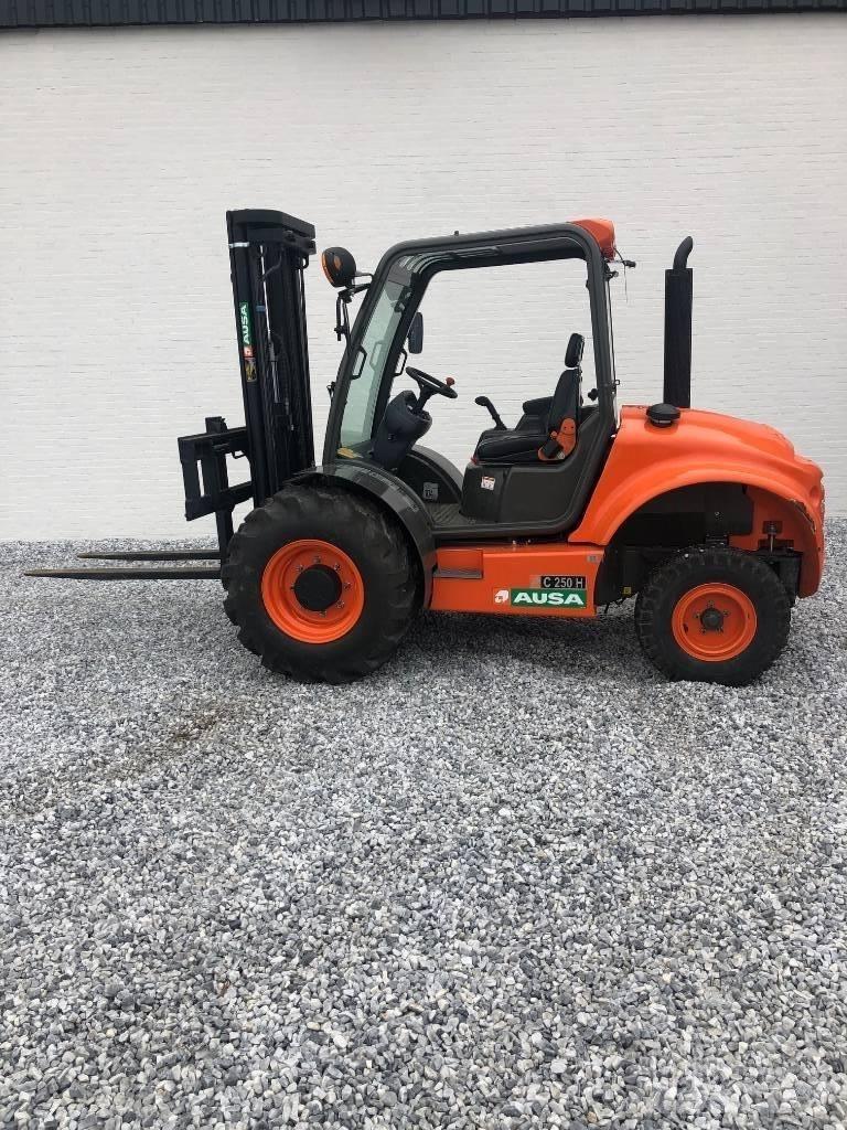Ausa C 250 H X2 Дизельные погрузчики