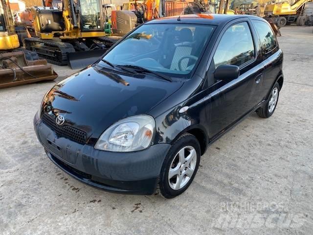 Toyota Yaris Легковые автомобили