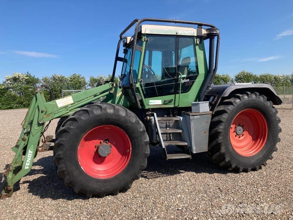 Fendt Xylon 524 Трактора с фронтальным погрузчиком
