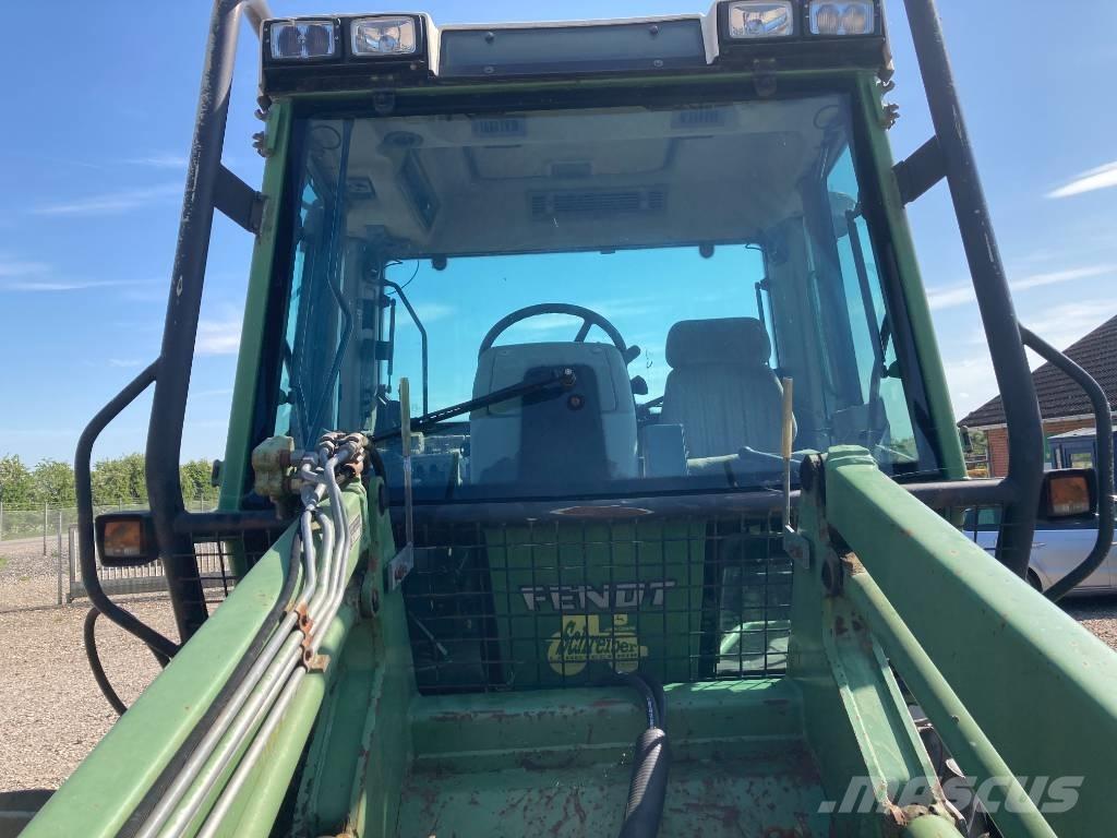 Fendt Xylon 524 Трактора с фронтальным погрузчиком