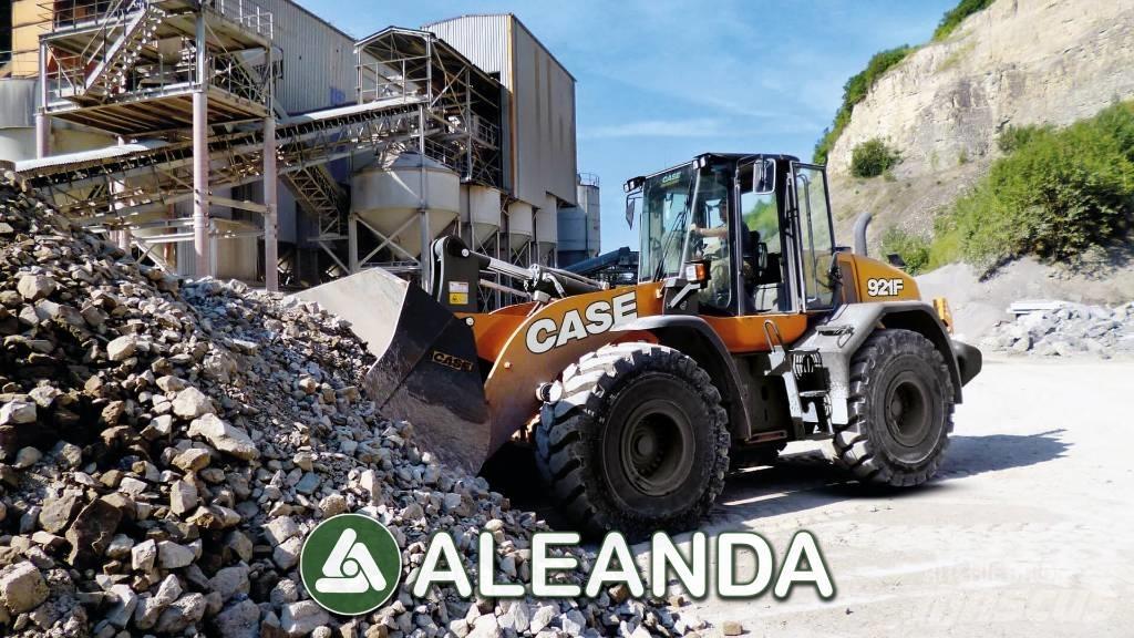 CASE 921 F Фронтальные погрузчики