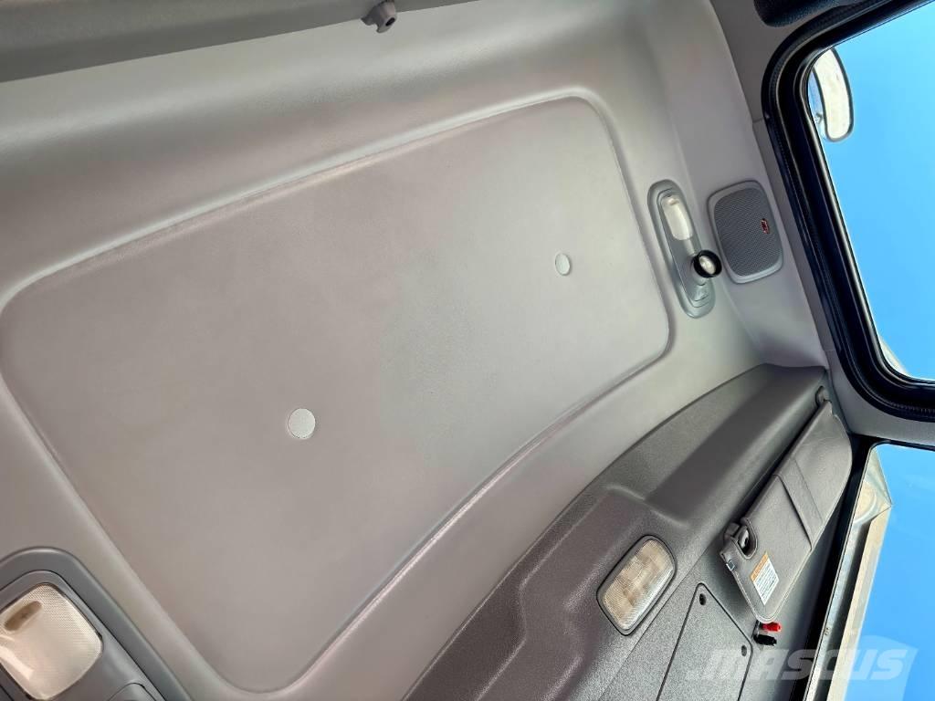 Peterbilt 389 Седельные тягачи