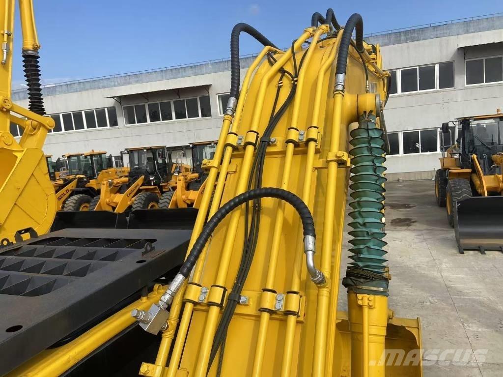 Komatsu PC 220-8 Гусеничные экскаваторы