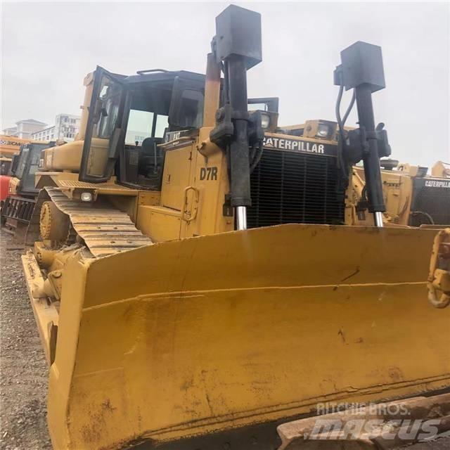 CAT D 7 R Гусеничные бульдозеры