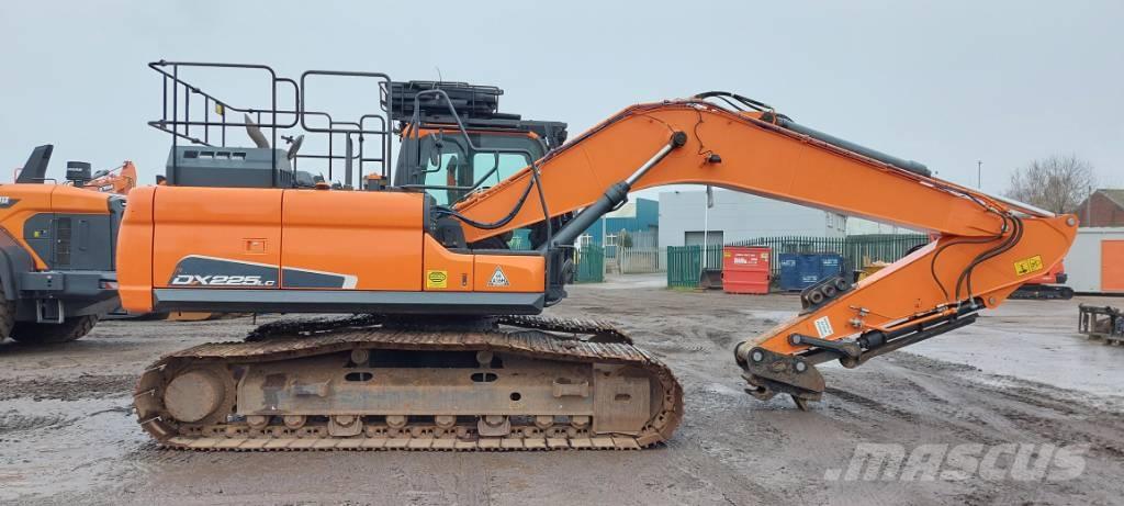 Develon DX225LC-5 Гусеничные экскаваторы