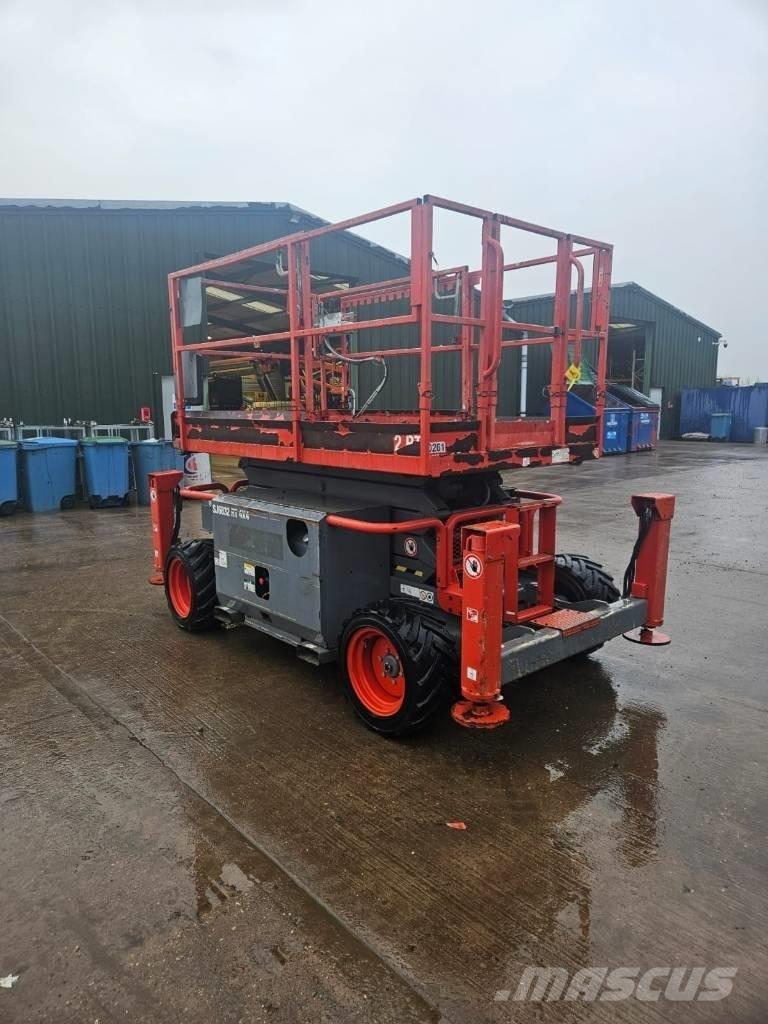 SkyJack 6832RT Ножничные подъемники