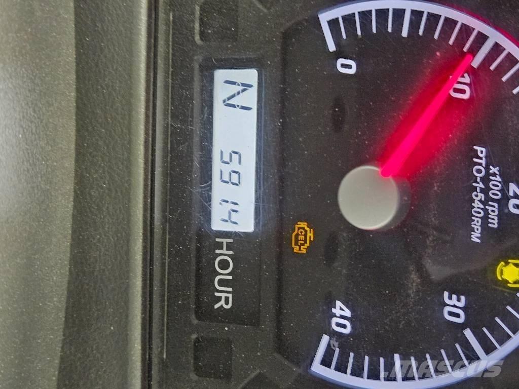 Kioti NX 5510 HST Коммунальные тракторы