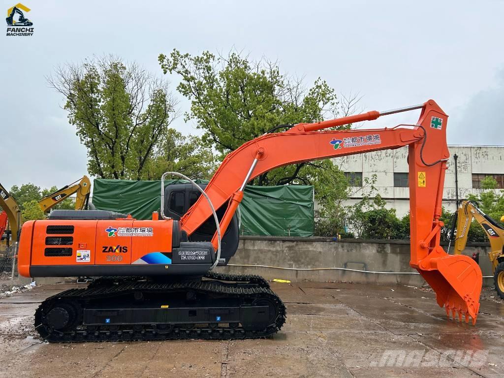 Hitachi 200 Малые экскаваторы 7т-12т