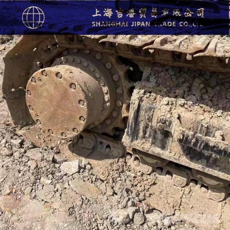 Hitachi ZX 250 Гусеничные экскаваторы