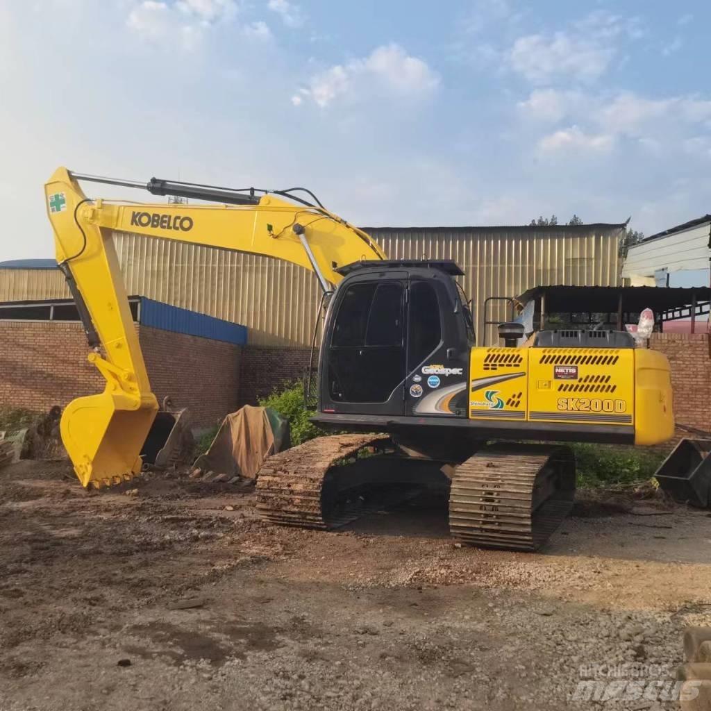 Kobelco SK200D Гусеничные экскаваторы