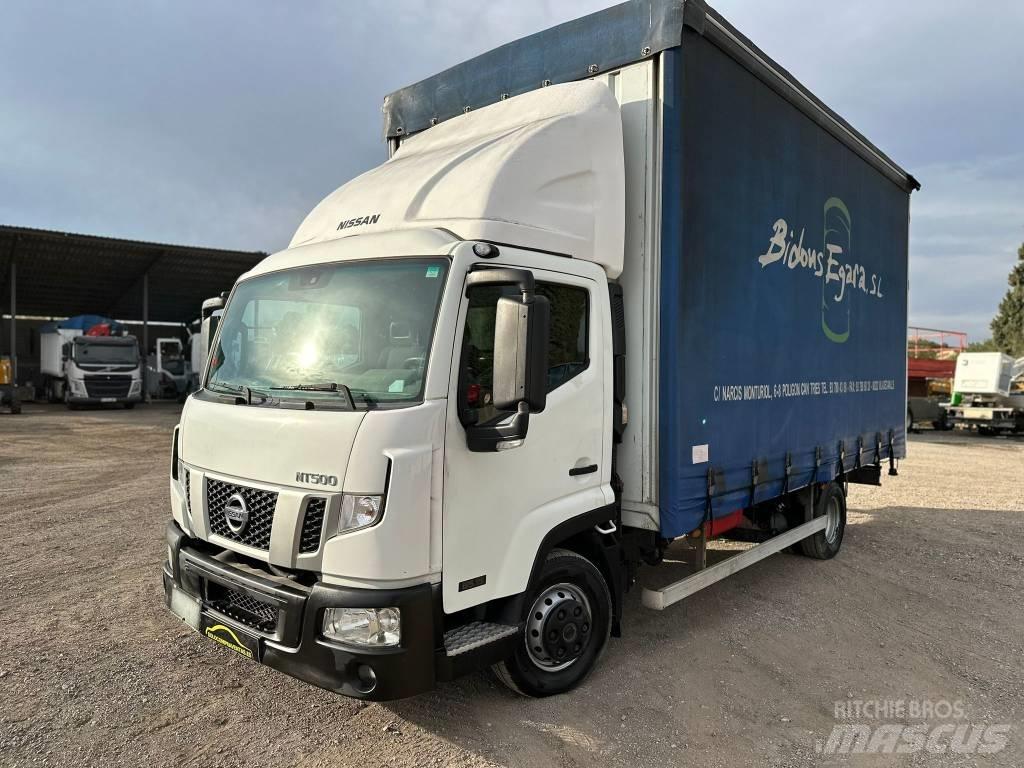 Nissan NT500 Бортовые фургоны